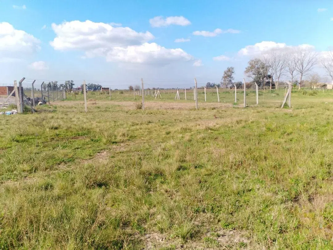 Venta de lote 1200 Metros en Marcos paz 4