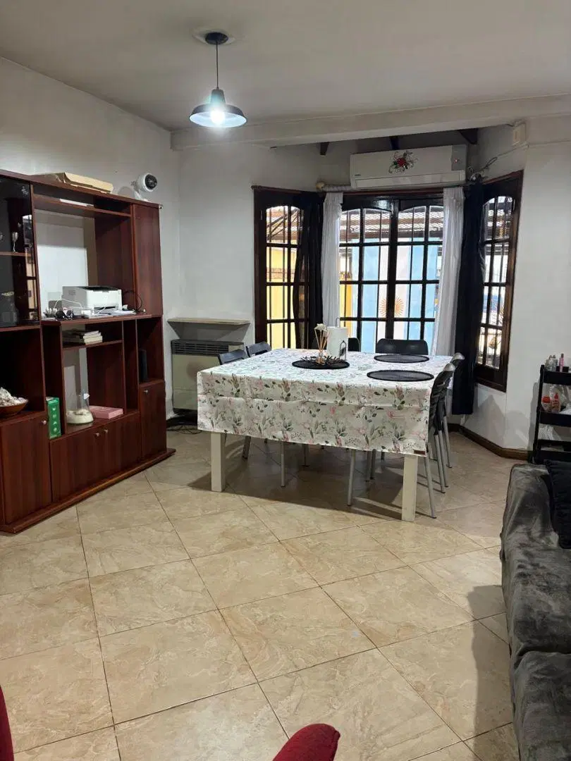 Venta de Duplex 4 Ambientes con Jardín y Parrilla - Apto Crédito Bancario, Ituza 8