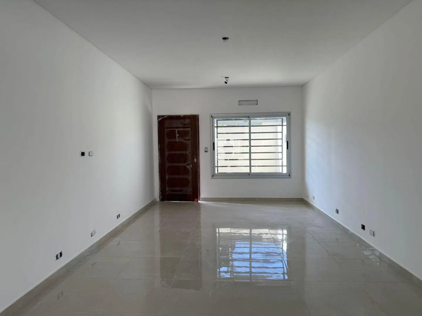 VENTA DE DUPLEX 4 AMBIENTES EN ITUZAINGO NORTE 3