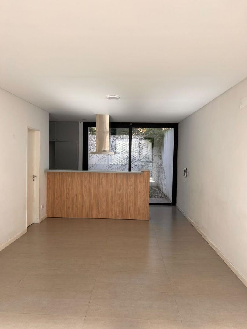 Foto de Alquiler de duplex 3 ambientes en Ituzaingo norte, imagen 1