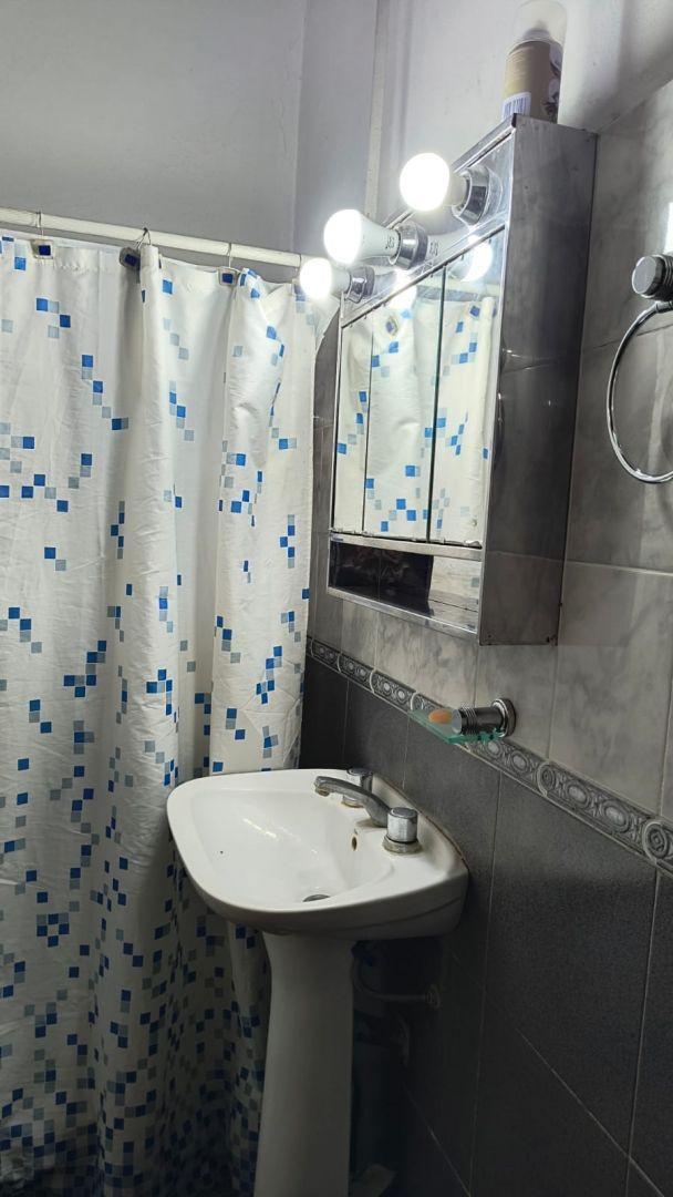 Foto de VENTA DE CASA 4 AMBIENTES EN BARRIO AERONAUTICO, imagen 4