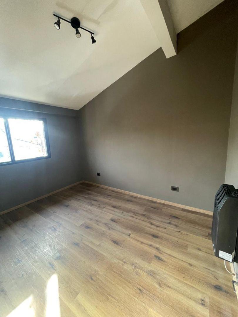 Foto de Venta de Casa 4 Ambientes en Castelar, Morón, imagen 4