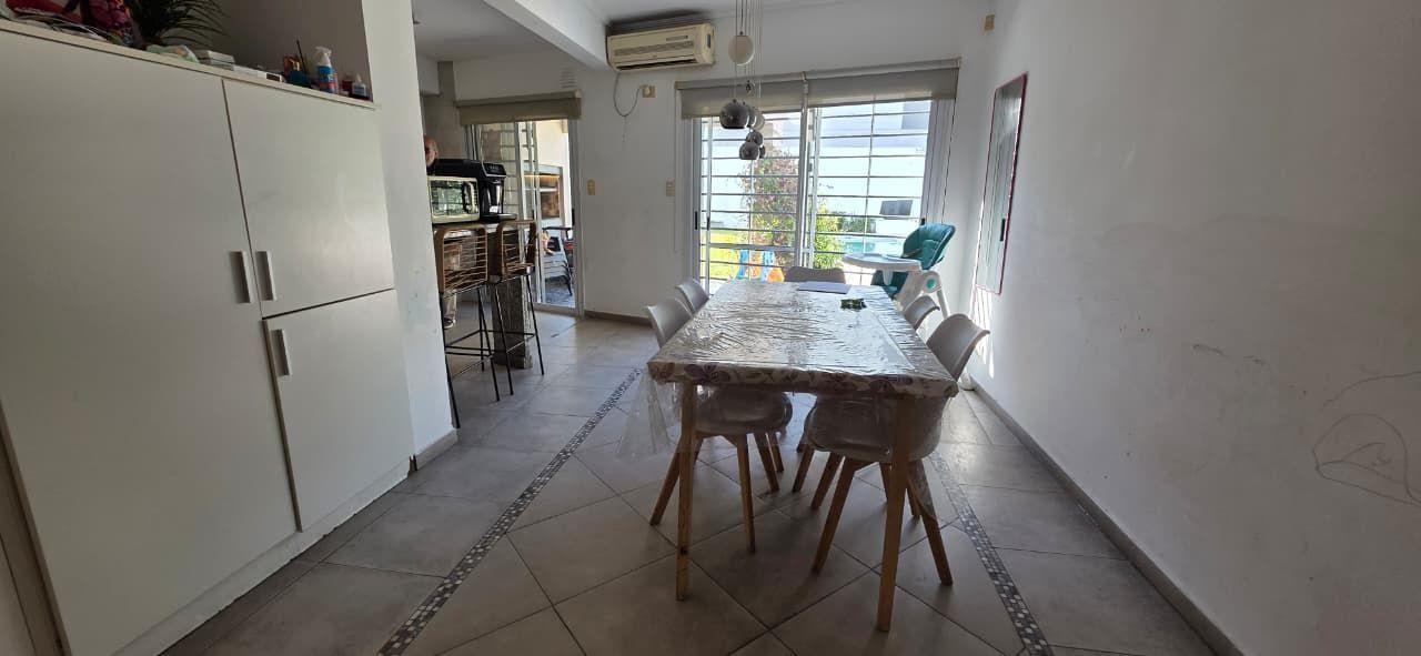 Foto de Alquiler de Casa 4 Ambientes en Castelar, Morón, imagen 5