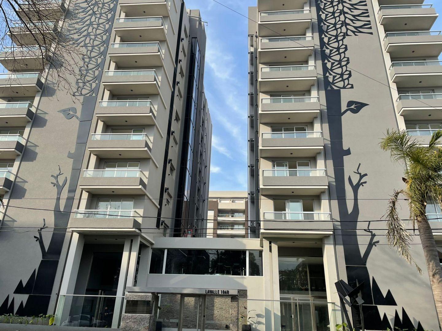 Foto de ALQUILER DE DEPARTAMENTO 2 AMBIENTES CON COCHERA - ITUZAINGO NORTE, imagen 1