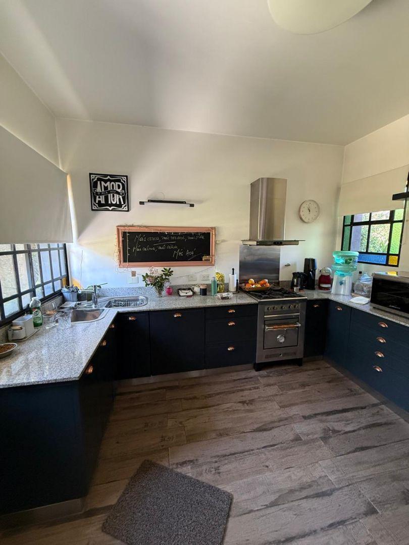 Foto de VENTA DE CASA 4 AMBIENTES EN PARQUE LELOIR, imagen 3