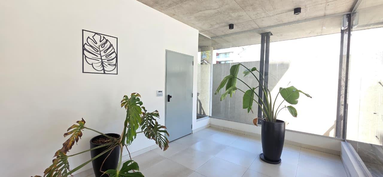 Foto de Venta de departamento 2 ambientes con cochera- en Ituzaingo norte, imagen 2