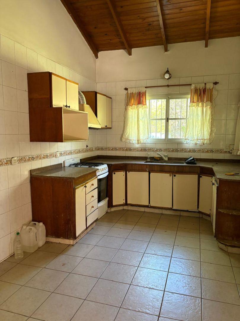 Foto de Venta de Casa 5 Ambientes en Parque Leloir, Ituzaingó, imagen 3