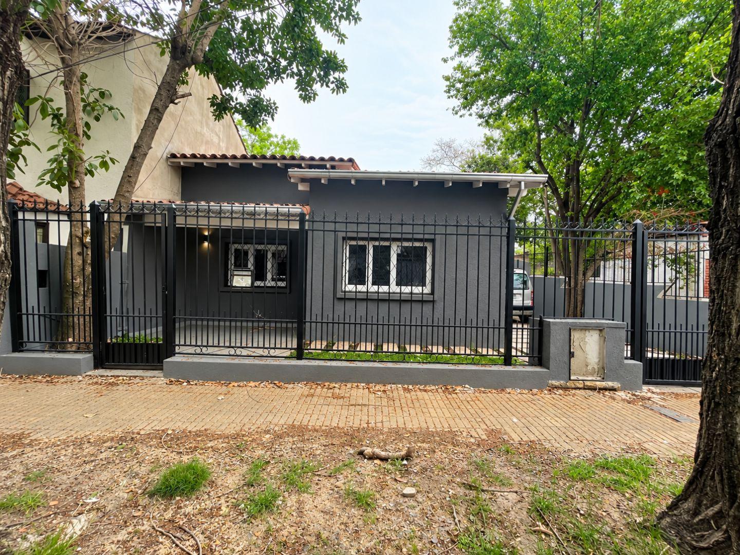Foto de Venta de Chalet 4 Ambientes en Castelar, Morón, imagen 3
