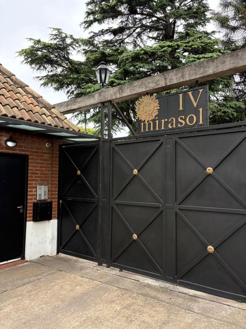 Foto de Venta de triplex 4 Ambientes en Ituzaingó Norte, Ituzaingó, imagen 2