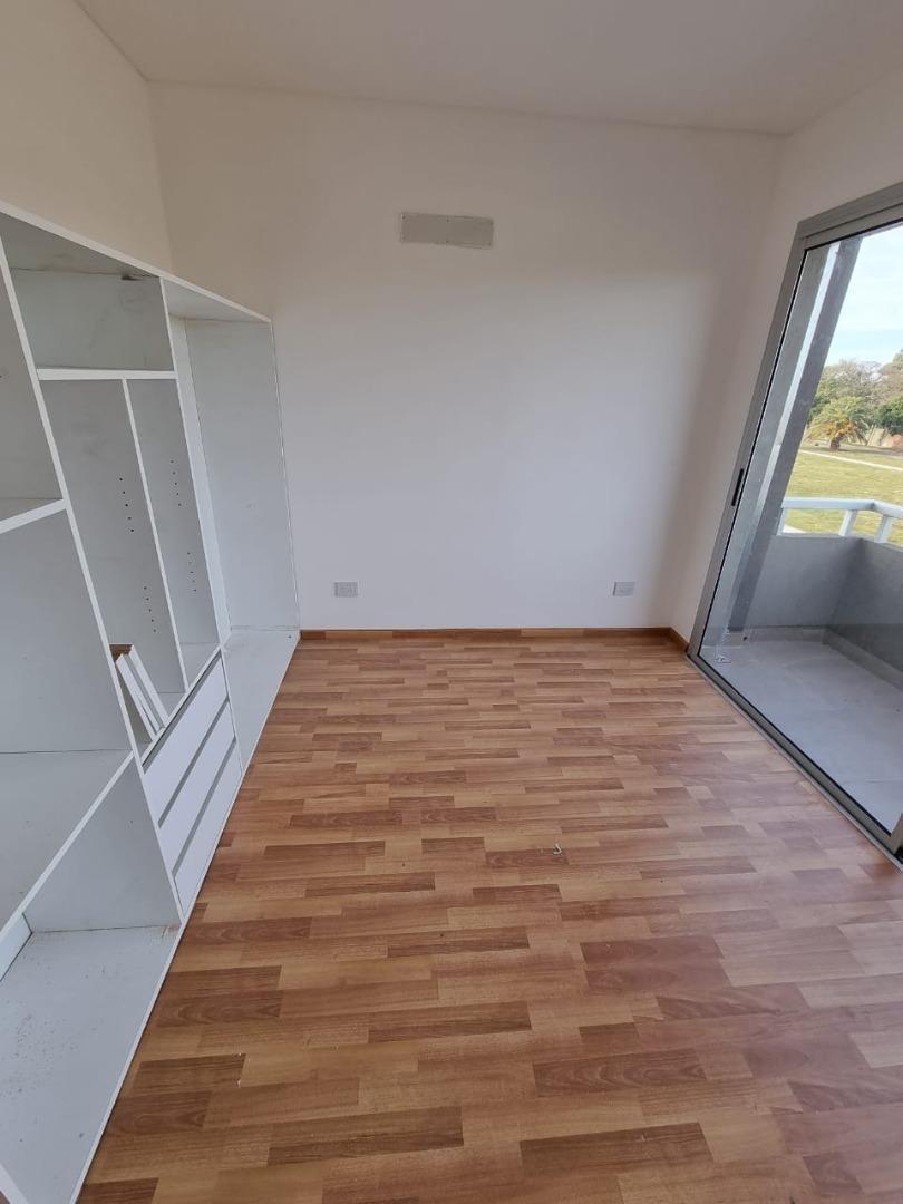 Foto de Venta Departamento PH Dúplex 3 ambientes 2 dormitorios cochera Nuevo, imagen 3