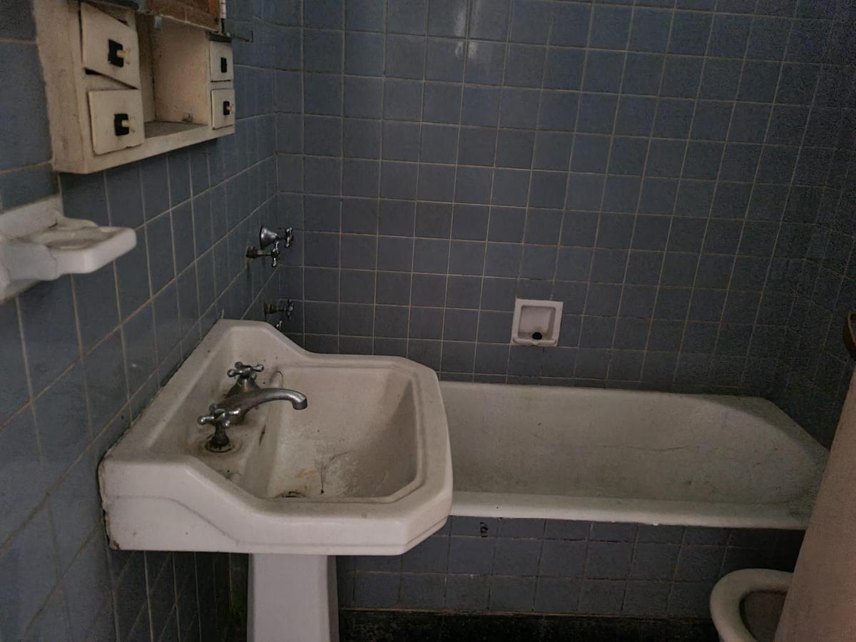 Venta Casa Ideal 2 Familias con Local y Galpon 4
