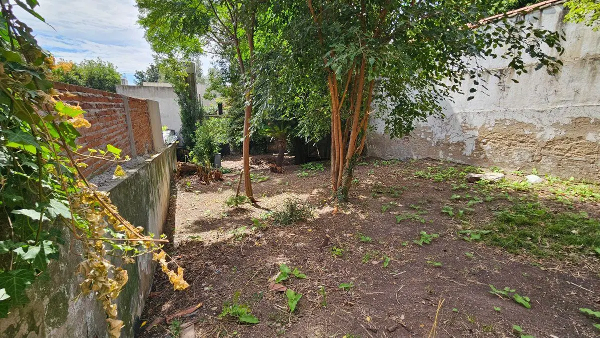 Casa con 2 dormitorios 4 ambientes y 450 m² en venta en Barrio Parque Bernal Quilmes 4