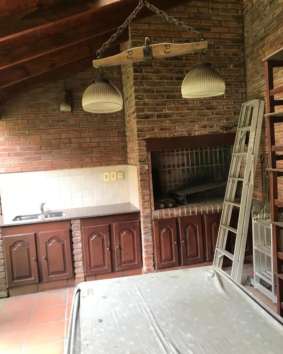 Espectacular casa tipo chalet para uso comercial