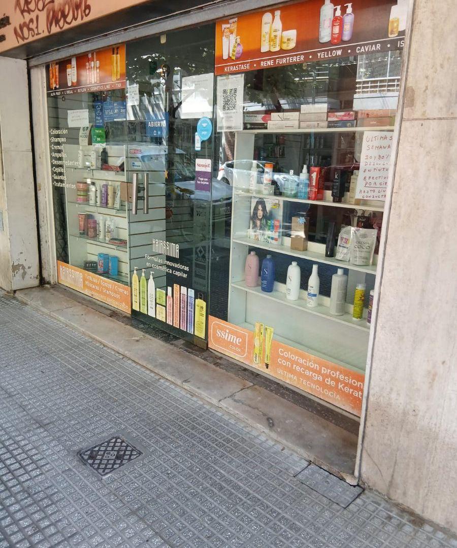 Foto de EXCELENTE LOCAL ZONA OUtLET 6,50 X 14, imagen 1