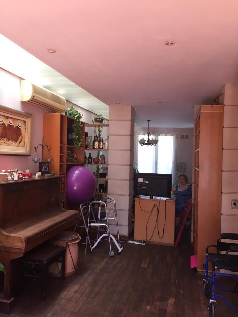 Floresta Lacarra 226 Casa Multifamiliar en Dos Plantas 5 Amb Quincho - Parque 1