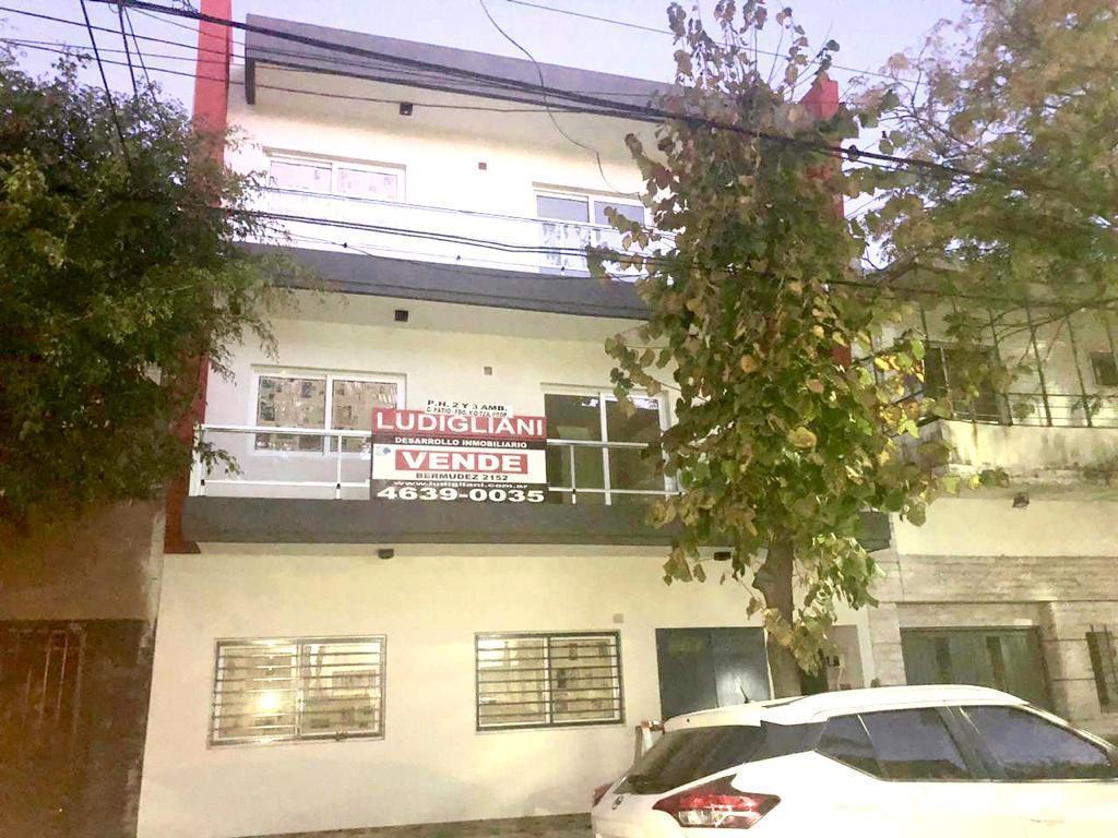 S Blas 5450 PH Nº 7•1º Piso 2amb + Unidad Complementaria C/parrilla Esc Oferta 3