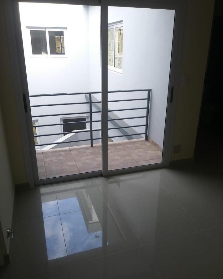 Foto de V LURO PH Nº8•SAN BLAS 5450•1Piso 2 Amb +Unidad Complementaria, imagen 3