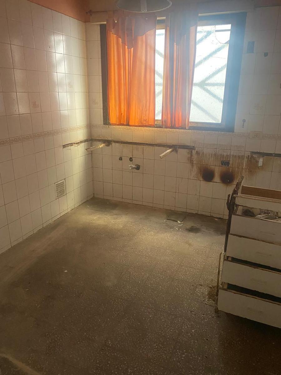 Casa en Monte Castro a Refaccionar 4 Ambientes 1