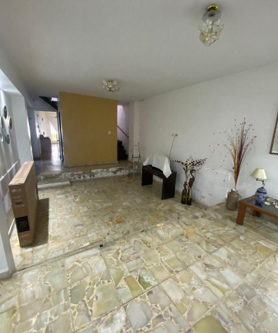JOSE PEDRO VARELA 4480 VENTA CASA 5 AMB