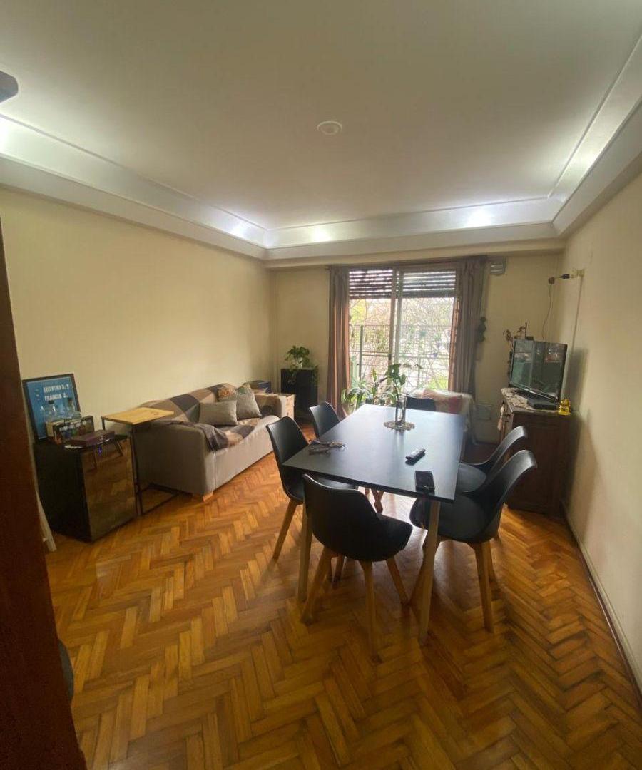 Foto de MONTE CASTRO -BARRIO SAN PEDRO DEPARTAMENTO 4 AMB AL FRENTE 2 PISO POR, imagen 4