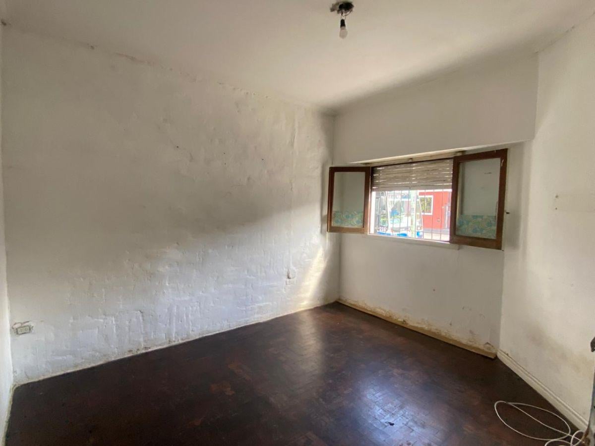 Foto de MONTE CASTRO CASA EN ALQUILER 3 AMBIENTES CON TERRAZA, imagen 2