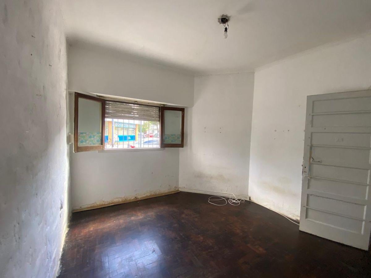 Foto de MONTE CASTRO CASA EN ALQUILER 3 AMBIENTES CON TERRAZA, imagen 3