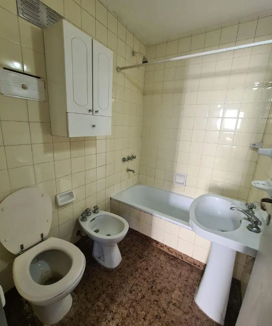 2 Ambientes c/balcón 5