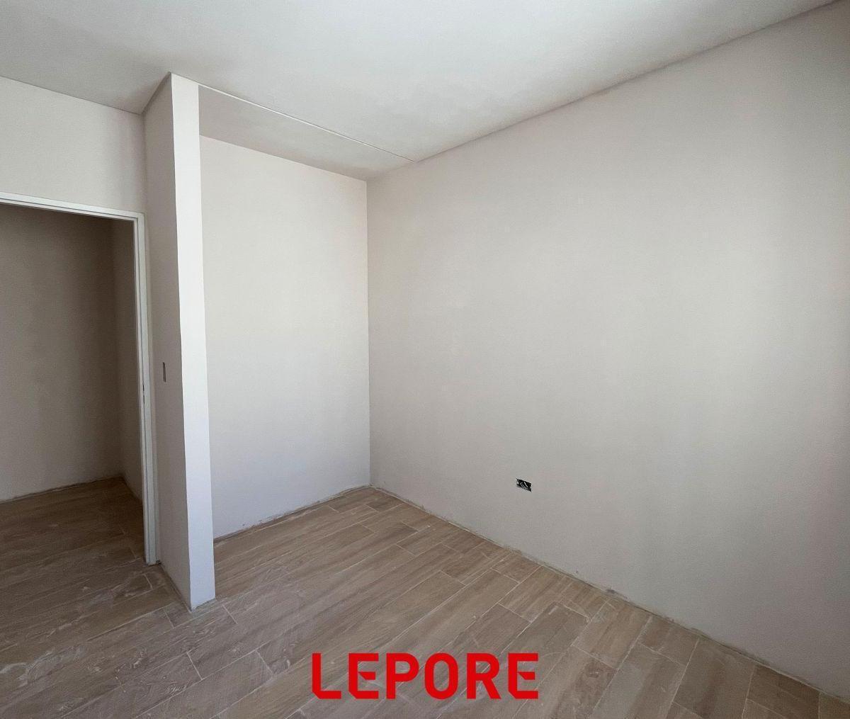 Venta Departamento de 4 Ambientes 2