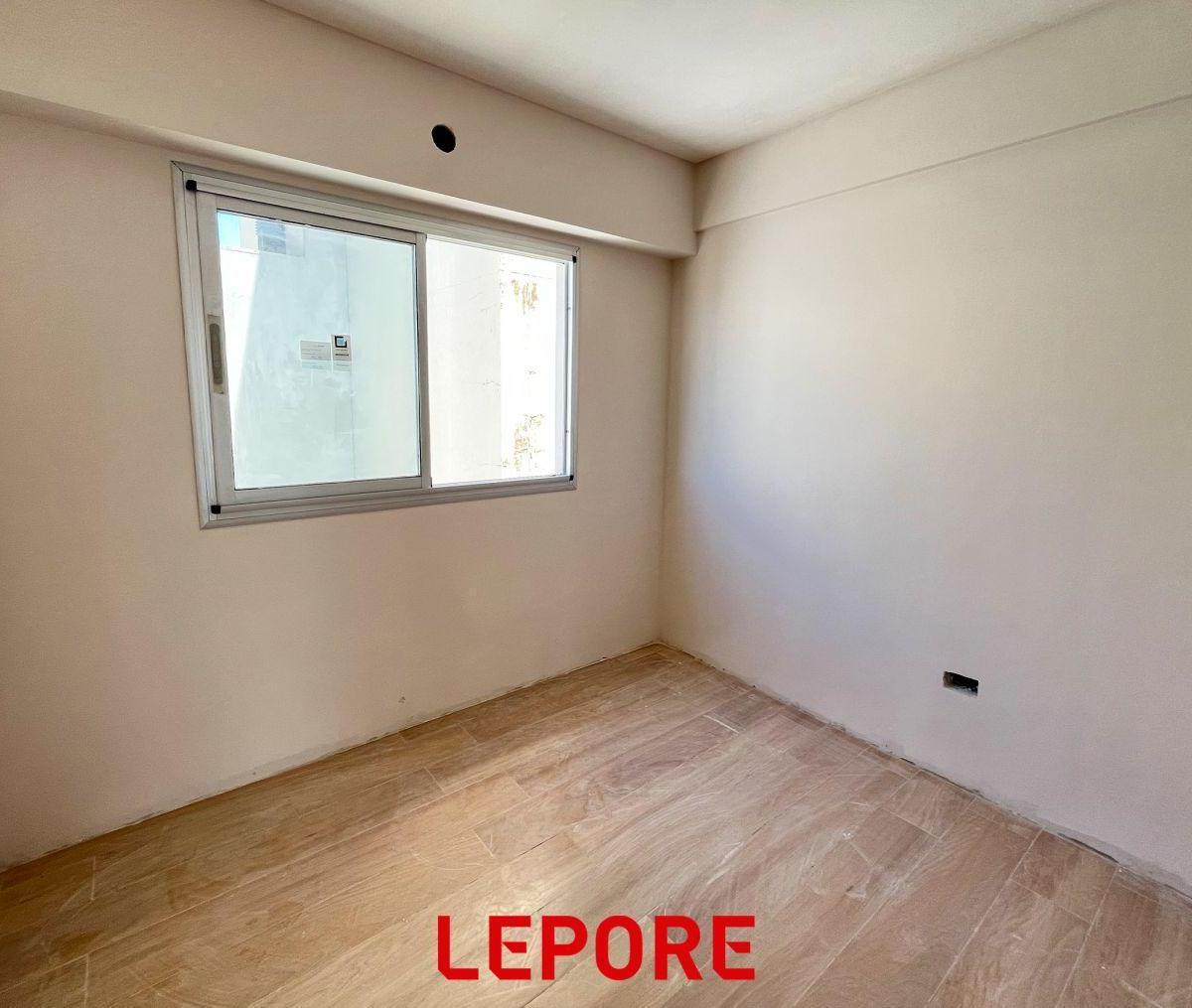 Venta Departamento de 4 Ambientes 1