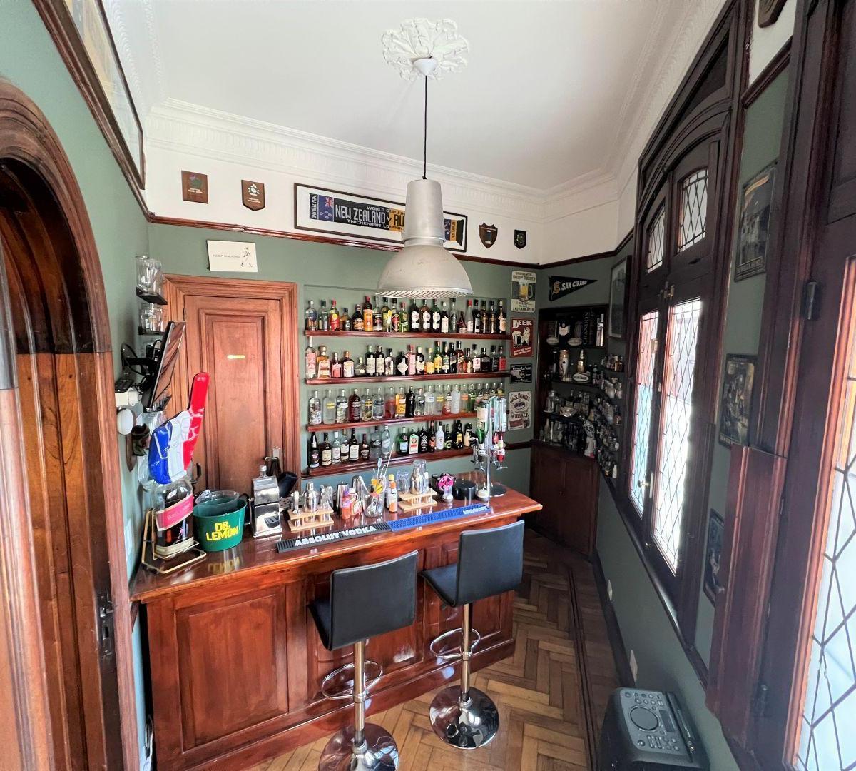 Venta | Casa Estilo Inglés 7 Amb C/quincho, Terraza, Garage. Reciclada 4