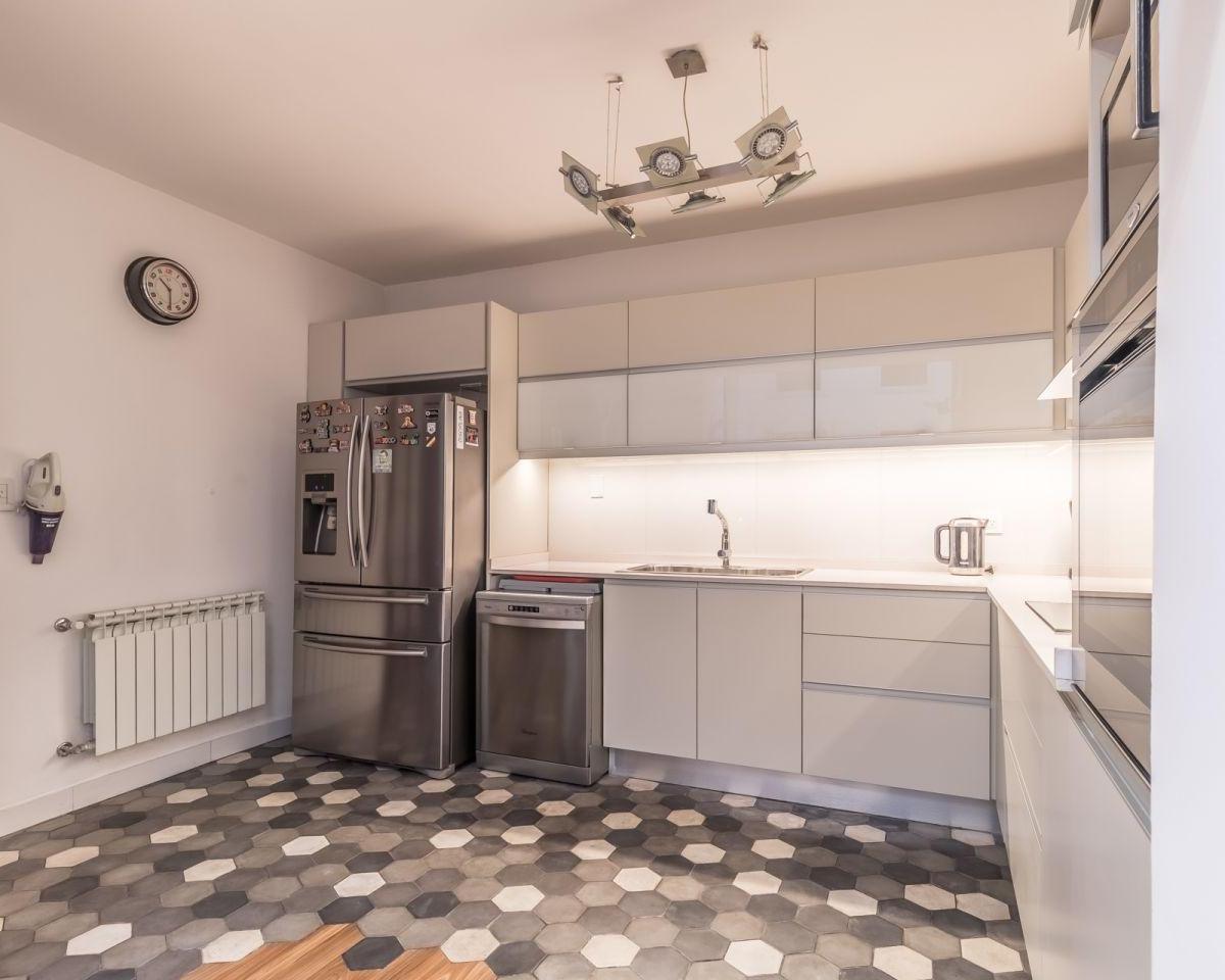 Venta | Casa Estilo Inglés 7 Amb C/quincho, Terraza, Garage. Reciclada 3