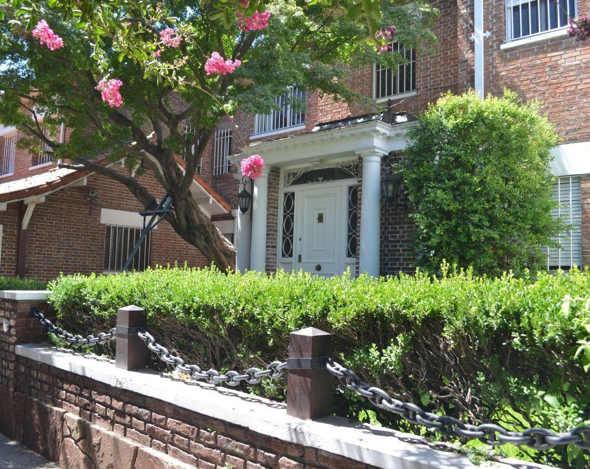 Exc Casa en Terreno Doble en Belgrano R 1