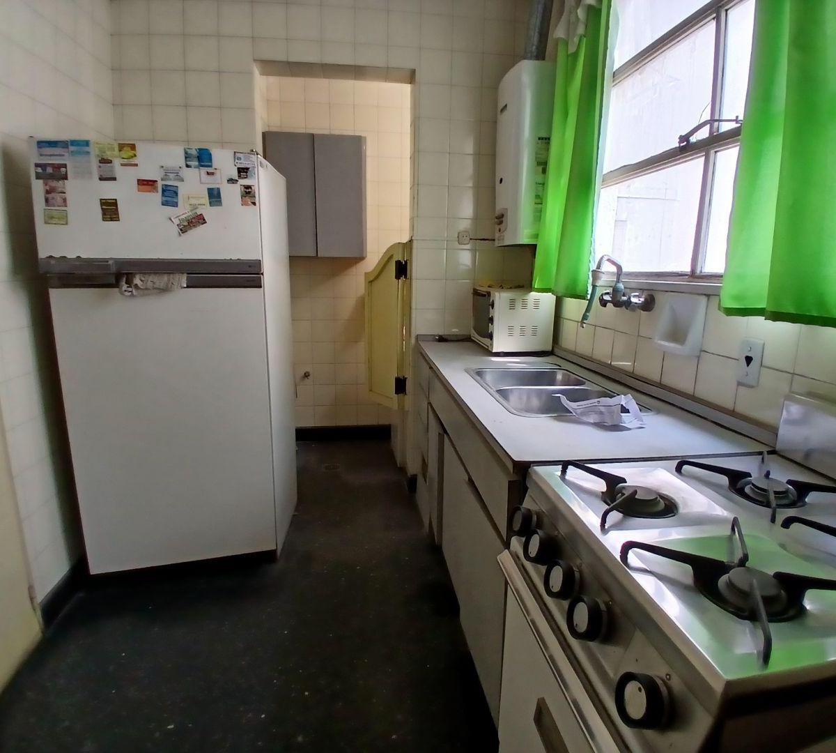 Departamento 4 Ambientes. | Donato Alvarez Al 300 4