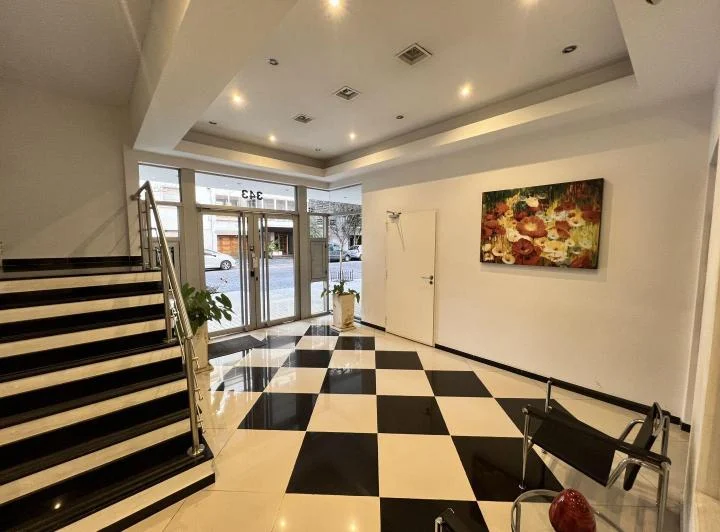 CABALLITO PISO 5 AMBIENTES CON DEPENDENCIA Y PARRILLA PROPIA + 2 COCHERAS FIJAS 3