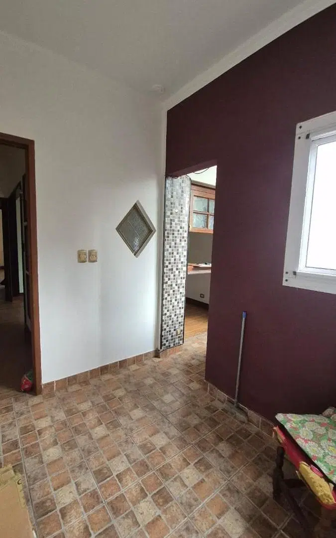 3 ambientes al frente con balcon 2