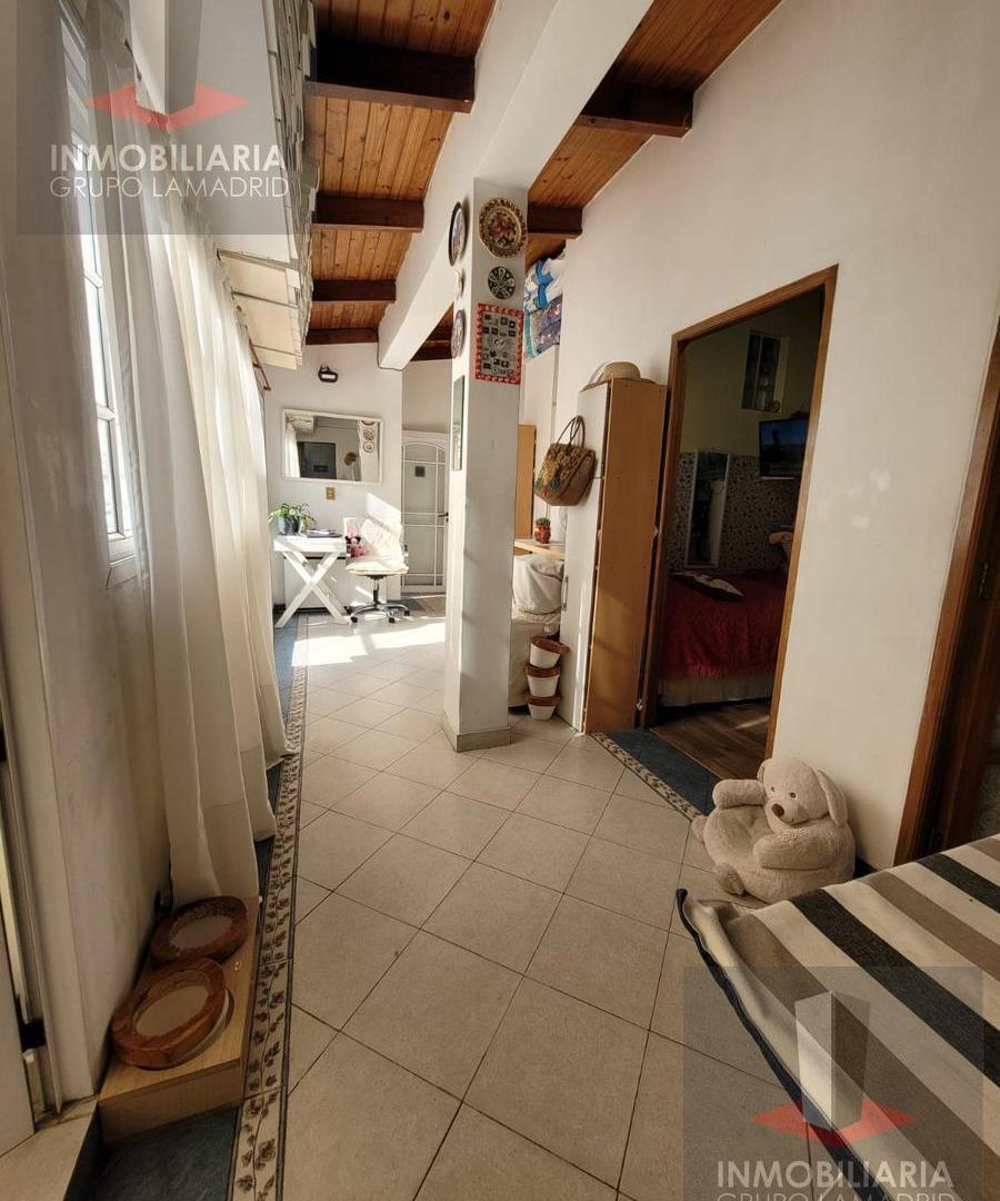 Foto de Hermoso PH sobre av. montes de oca con patio y terraza propia.-, imagen 5