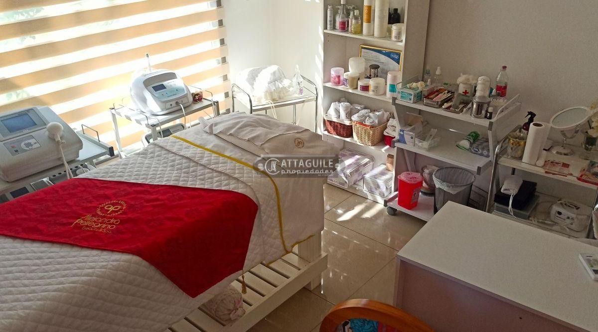 Casa 7 Ambientes o Mas. | 25 de Mayo 883 4