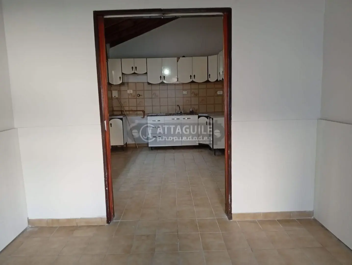 Casa 3 ambientes. | NOBEL 447 5