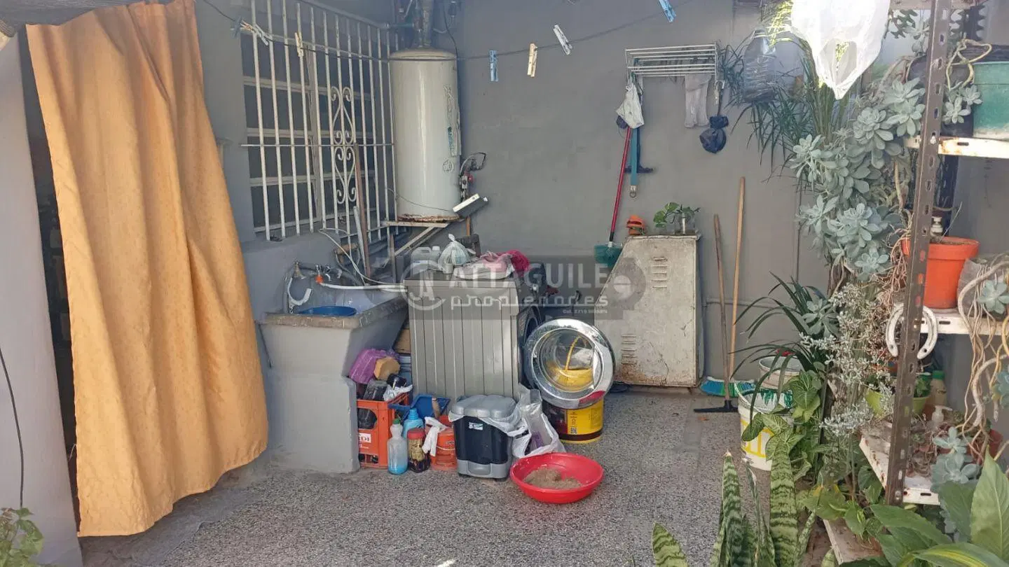 Casa 3 ambientes. | ANDRADE 1056 8