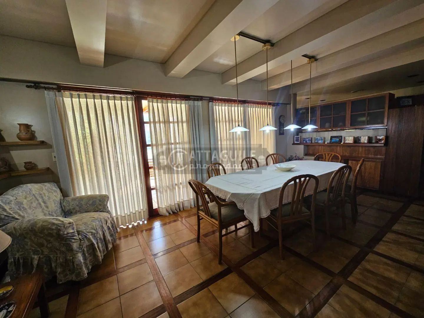 Casa 5 ambientes. | ECHEVERRIA 200 2