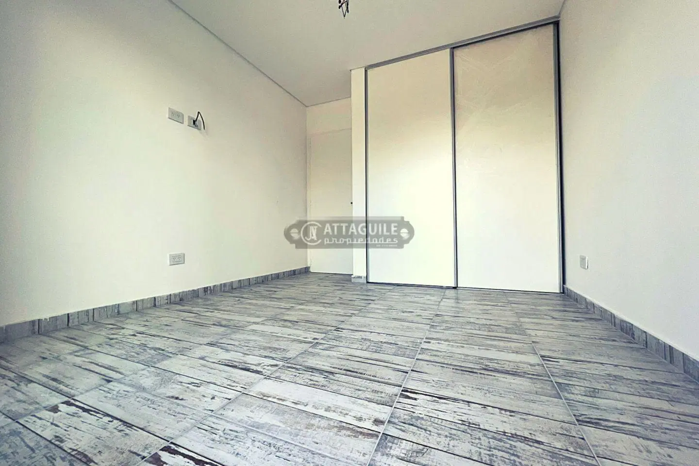 Departamento 2 ambientes. | COCHABAMBA 375 2