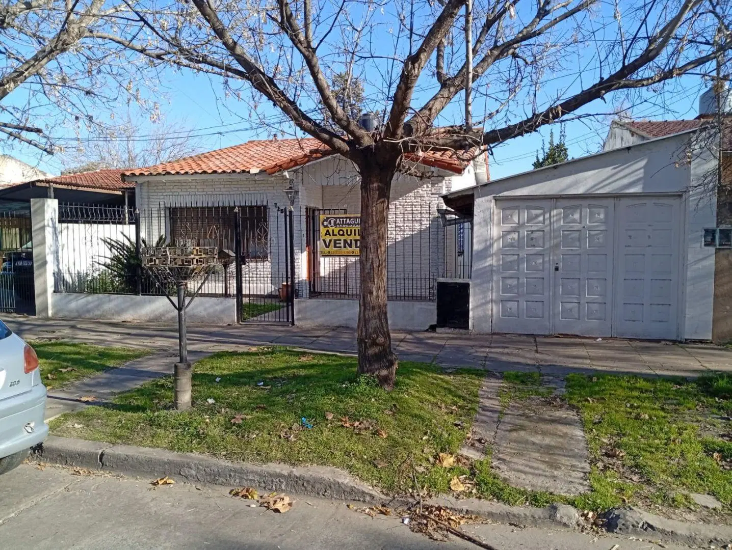 Casa 4 ambientes. | SOLIS 725 3