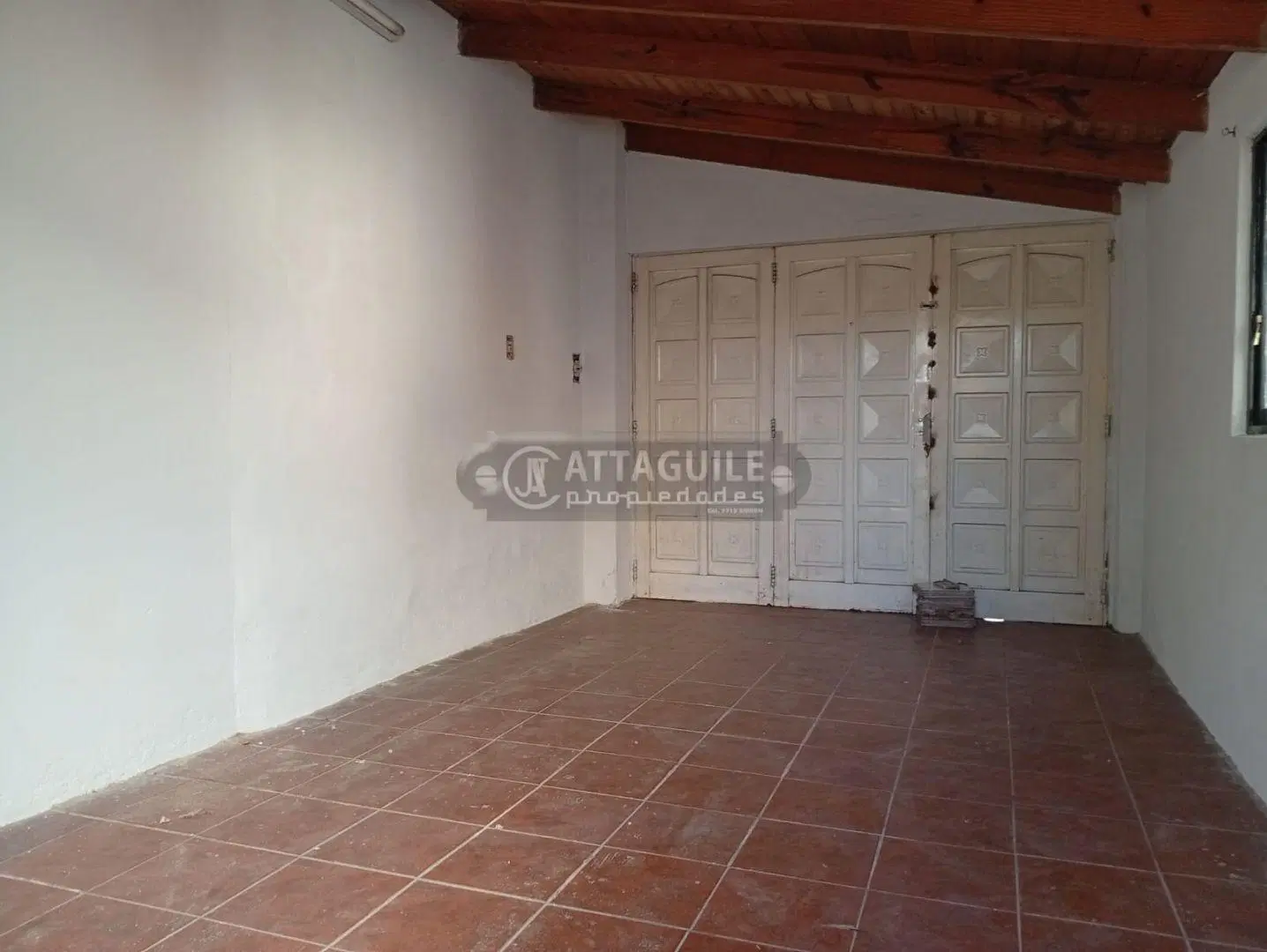 Casa 4 ambientes. | SOLIS 725 8