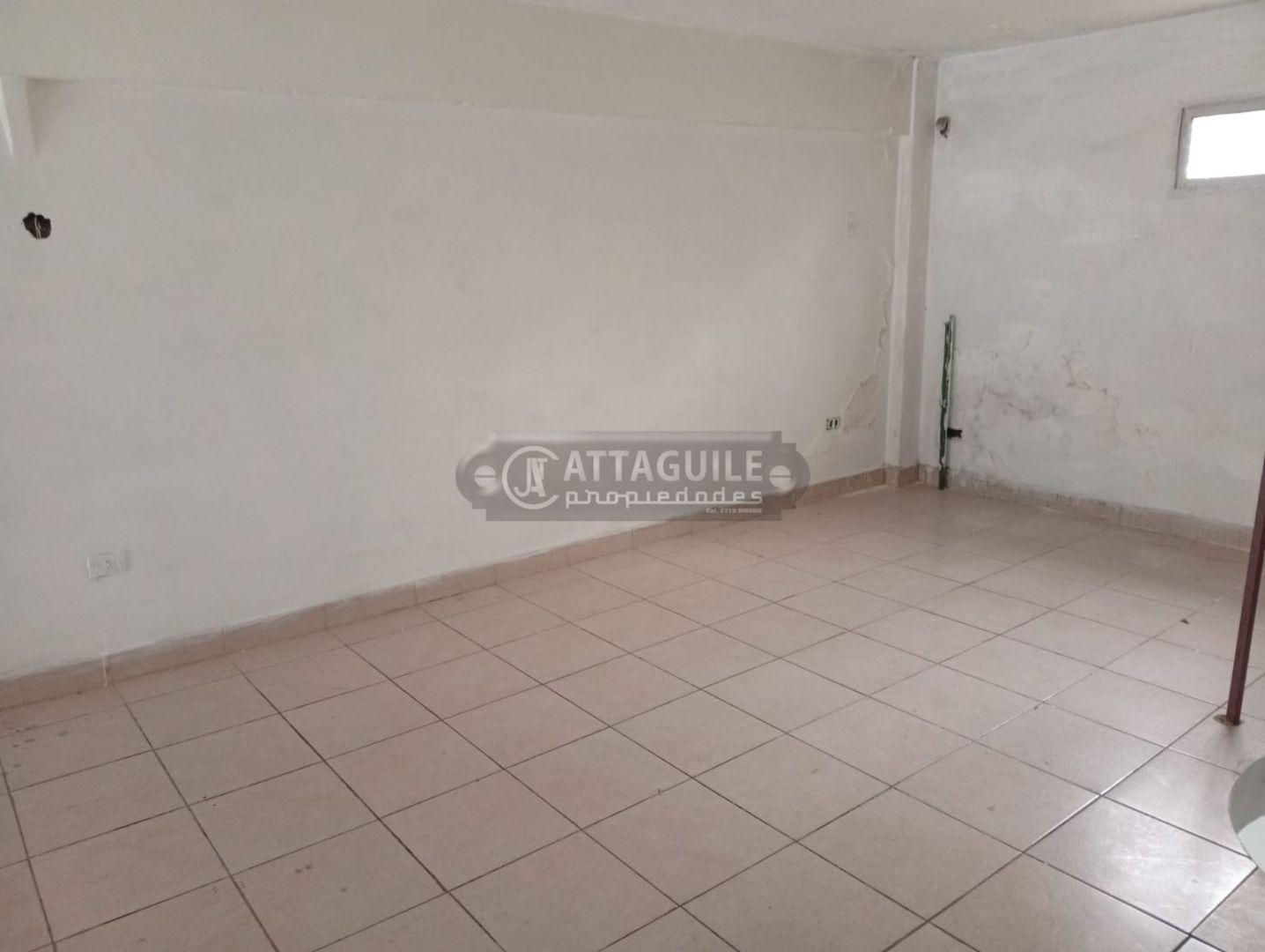Foto de Local . | AV. PTE. PERON (EX RIVADAVIA) 23716, imagen 5
