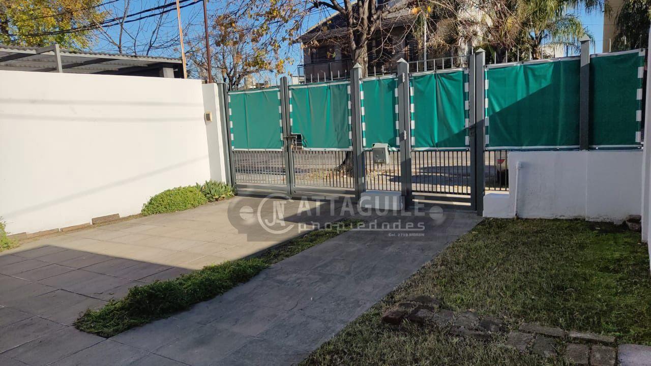 Foto de Casa 2 ambientes. | ALMIRANTE BROWN 348, imagen 1