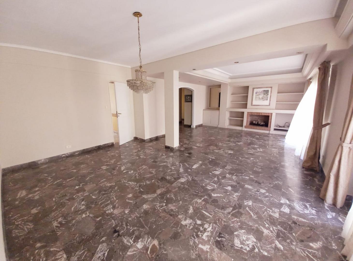 Piso/Departamento con 4 habitaciones de 165 m2 en venta en Barracas