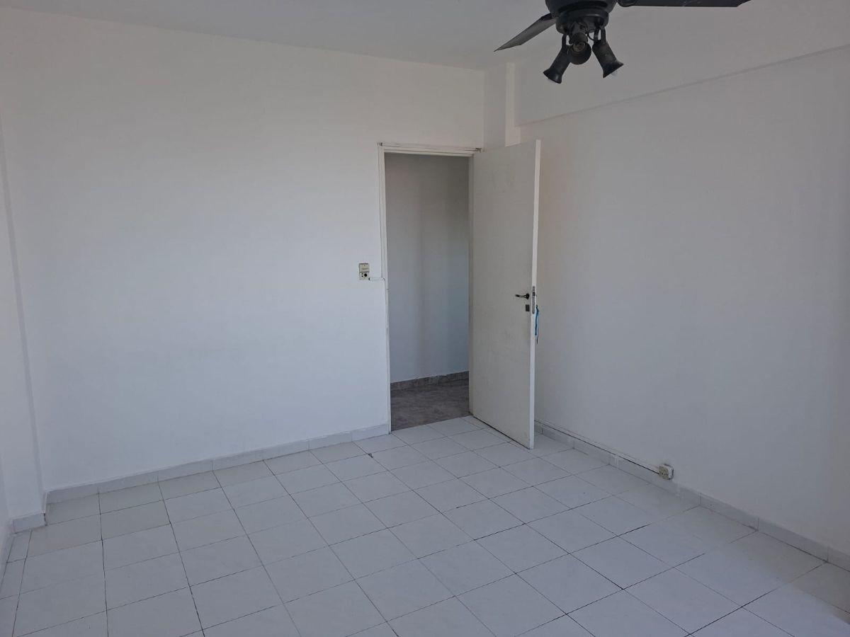 Foto de DEPARTAMENTO DE 3 AMBIENTES CON COCHERA, imagen 3