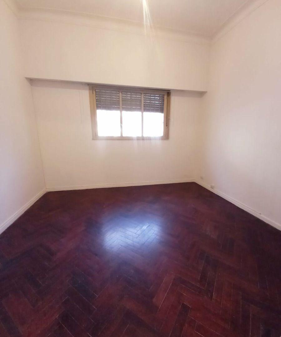 Foto de Departamento de 3 ambientes de 94 m² en venta en Barracas, imagen 2