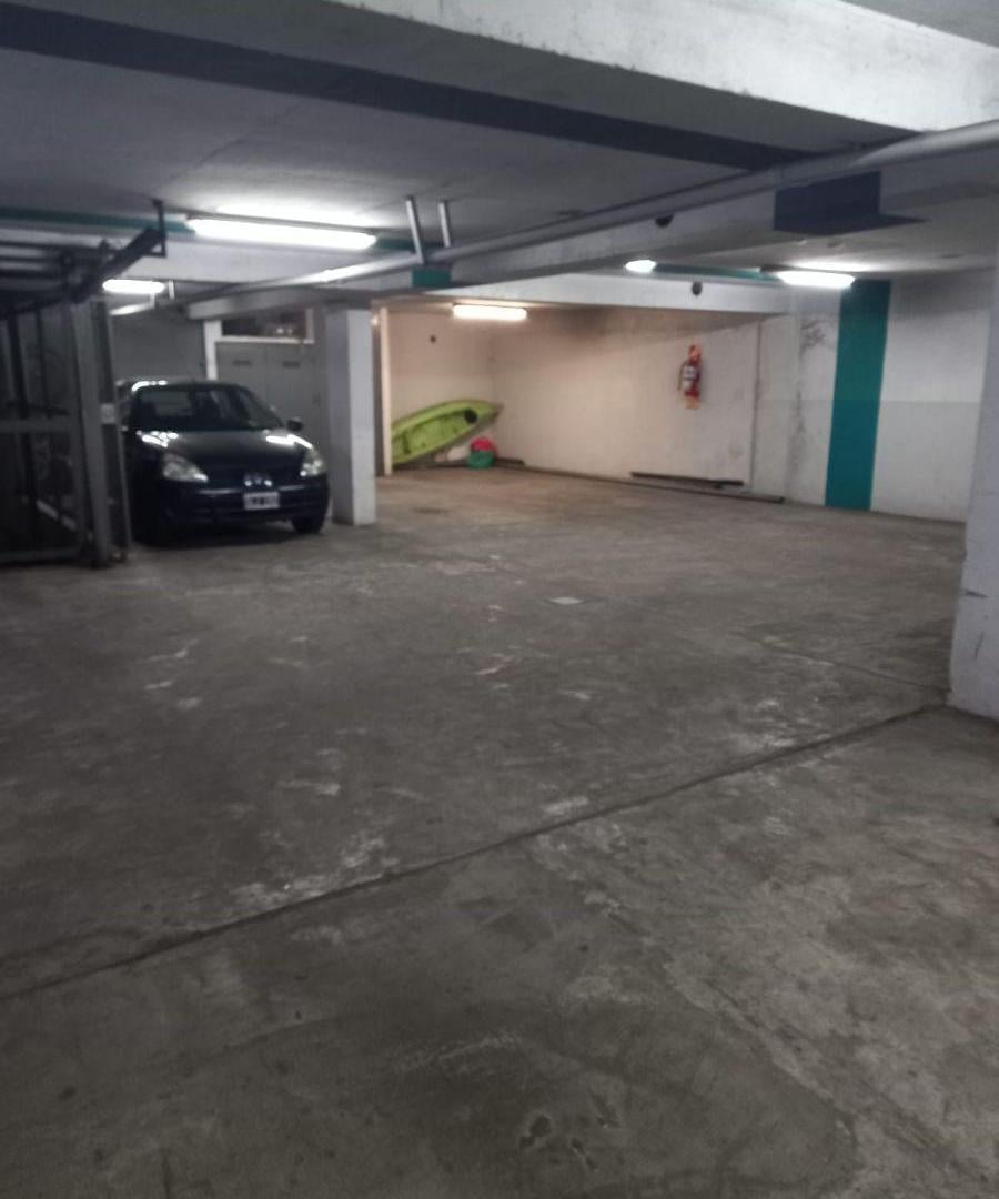 Foto de Cochera en Venta Av. Patricios 100, imagen 1