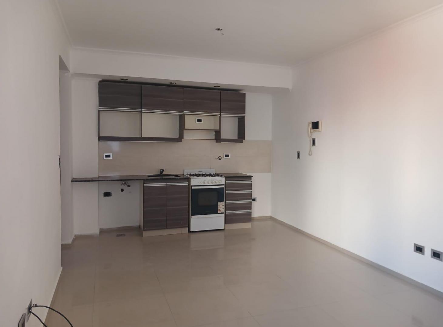 Foto de Villa Santa Rita departamento 2 amb. San Blas 3066 y Helguera, imagen 3